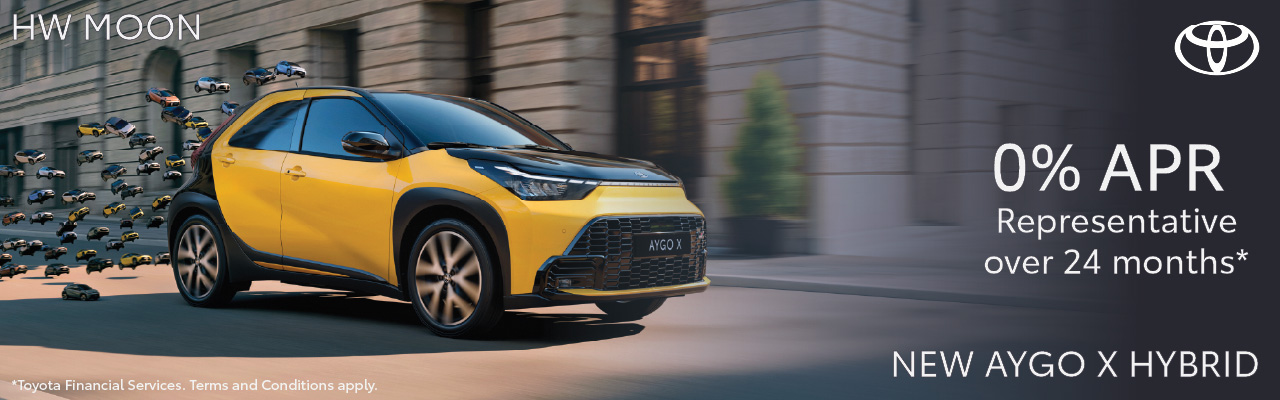 HW Moon Toyota Aygo X Hybrid